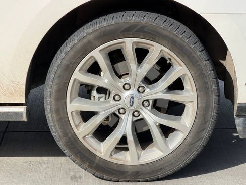 Used 2019 Ford Expedition Limited w/ Equipment Group 302A image 6