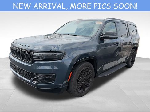 Certified 2024 Jeep Wagoneer Series II w/ Convenience Group I image 1