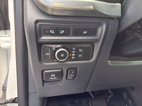 Certified 2022 Ford F150 Lariat AWD/4WD image 17