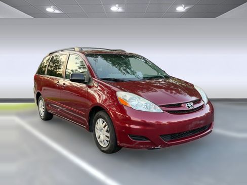 Used 2008 Toyota Sienna LE FWD image 5