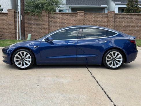 Used 2018 Tesla Model 3 RWD image 11