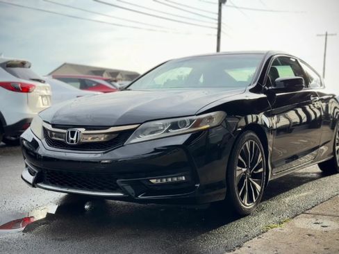 Used 2016 Honda Accord EX image 5