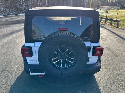 New 2026 Jeep Wrangler Rubicon w/ Xtreme 35 Tire Package image 4