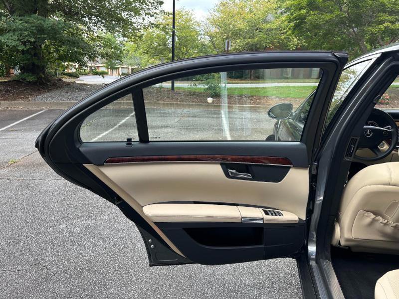 Used 2007 Mercedes-Benz S 550 4MATIC image 17