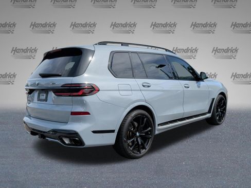 Certified 2025 BMW X7 xDrive40i w/ Executive Package AWD/4WD image 7
