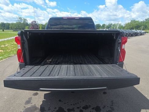 Used 2022 Chevrolet Silverado 1500 LT Trail Boss w/ Safety Package AWD/4WD image 11