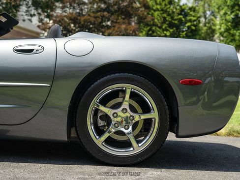 Used 2003 Chevrolet Corvette Convertible w/ Preferred Equipment Group1 RWD image 5
