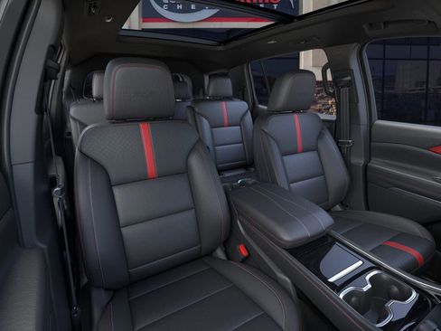 New 2026 Chevrolet Traverse RS image 16