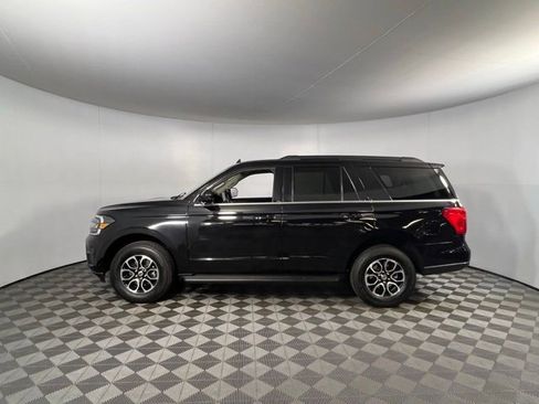 Used 2024 Ford Expedition XLT image 10