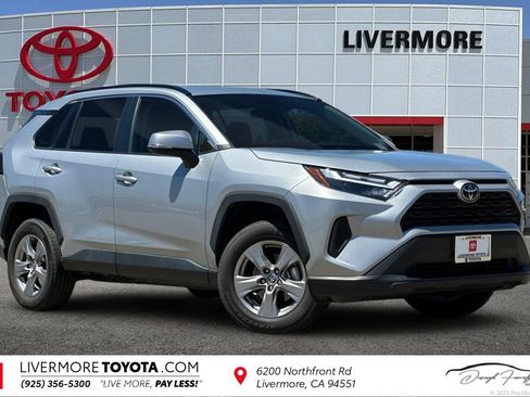 Certified 2025 Toyota RAV4 XLE AWD/4WD image 1