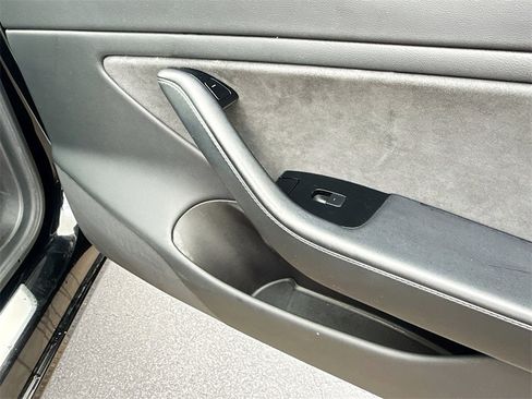 Used 2019 Tesla Model 3 Long Range image 31