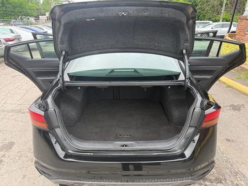 Used 2019 Nissan Altima 2.0 SR image 14