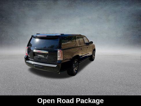 Used 2019 GMC Yukon XL Denali w/ Denali Ultimate Package image 10