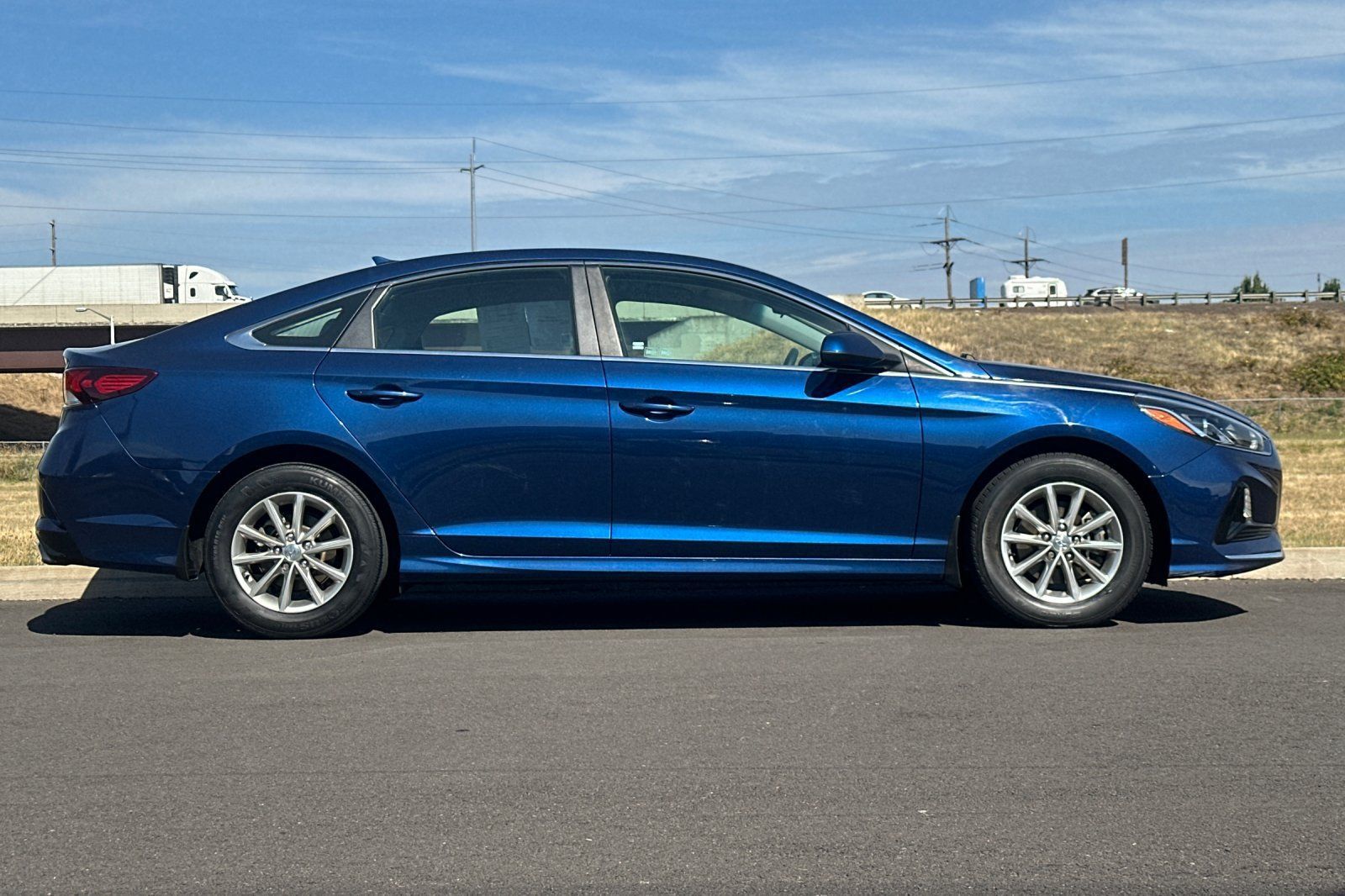 Used 2019 Hyundai Sonata SE FWD image 2