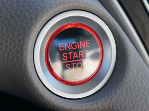 Used 2019 Honda Accord Touring image 9