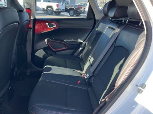 Used 2023 Kia Soul GT-Line FWD image 27