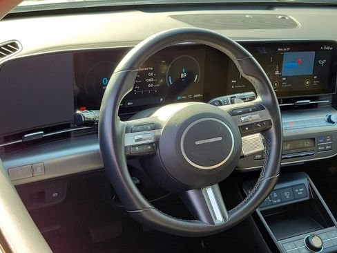 Certified 2024 Hyundai Kona SEL FWD image 9