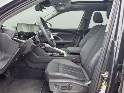 Certified 2025 Audi Q5 Premium Plus w/ Premium Plus AWD/4WD image 7