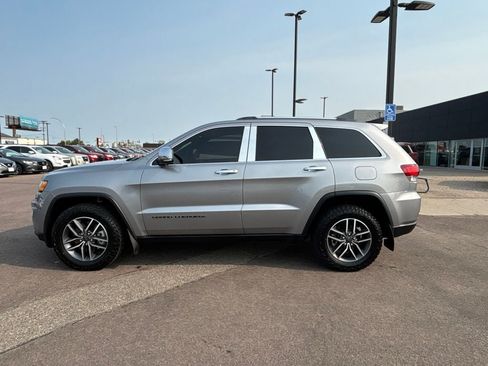 Used 2021 Jeep Grand Cherokee Limited AWD/4WD image 8