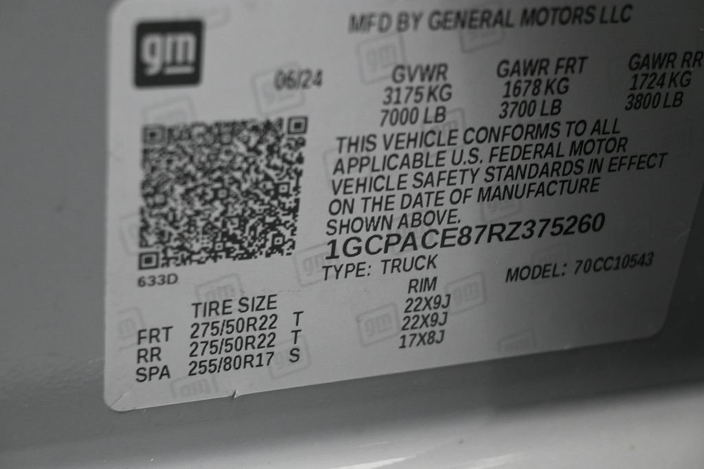 Used 2024 Chevrolet Silverado 1500 LT RWD image 17