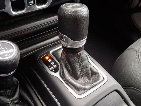 Used 2021 Jeep Wrangler Unlimited Sport AWD/4WD image 15