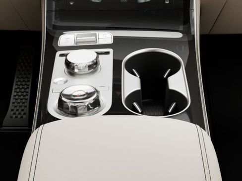 New 2026 Genesis GV70 2.5T image 21