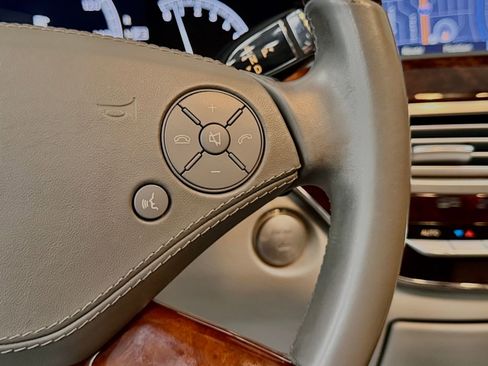 Used 2010 Mercedes-Benz S 550 image 28