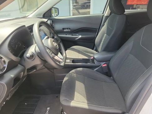 Used 2024 Nissan Kicks SV FWD image 29
