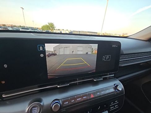 Used 2024 Hyundai Kona SEL AWD/4WD image 16