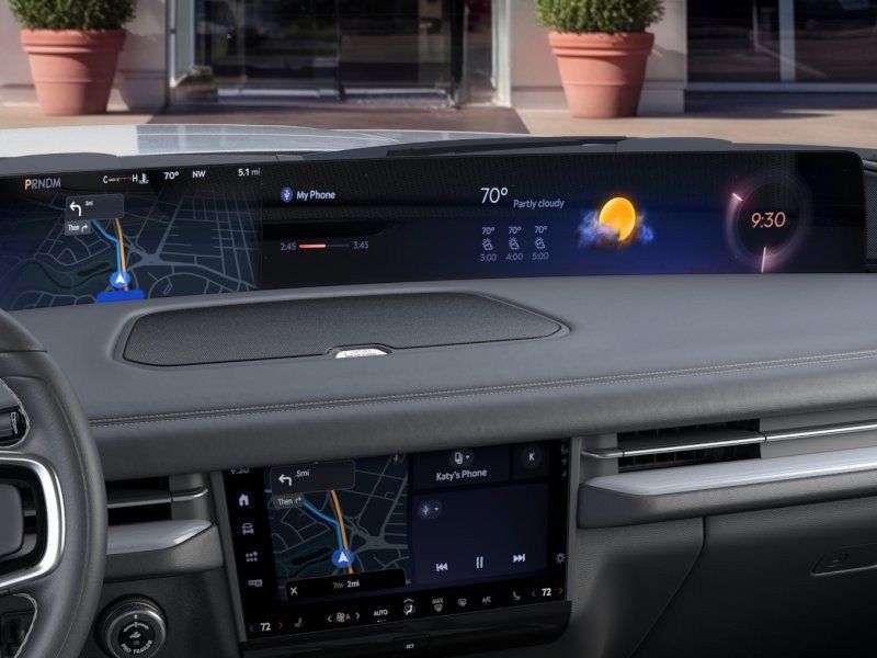 New 2025 Lincoln Navigator Reserve w/ Jet Appearance Package AWD/4WD image 14