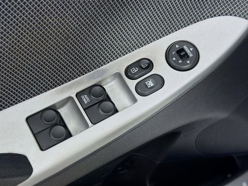 Used 2012 Hyundai Accent GS image 18