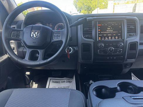 Used 2014 RAM 2500 Tradesman w/ Chrome Appearance Group image 12