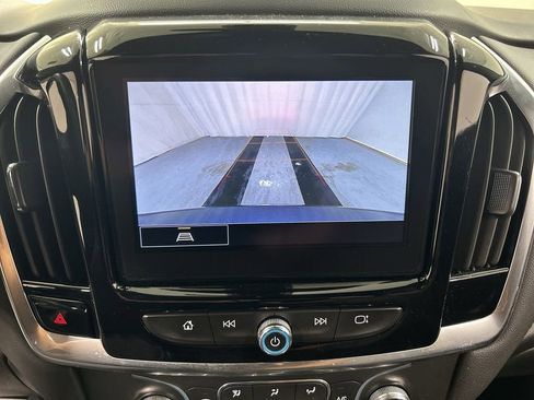 Used 2023 Chevrolet Traverse LT AWD/4WD image 15
