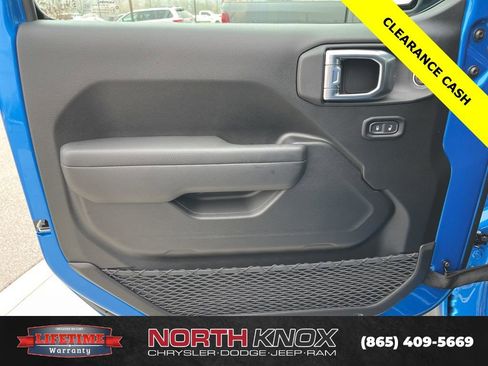 New 2026 Jeep Gladiator Mojave w/ Technology Group AWD/4WD image 5