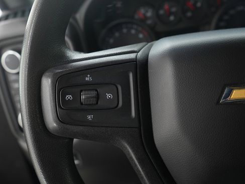 Used 2021 Chevrolet Silverado 1500 Custom image 24