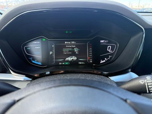 Certified 2022 Kia Niro EX Premium image 17