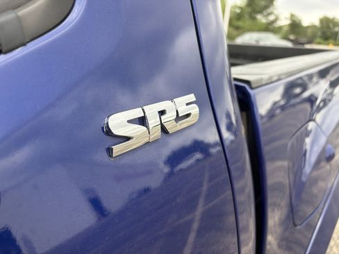 Used 2023 Toyota Tacoma SR5 AWD/4WD image 34