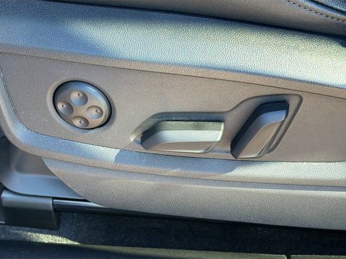 Used 2022 Audi Q5 e Prestige image 25