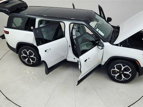 Used 2024 Rivian R1S Adventure image 85