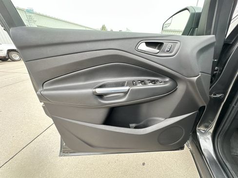 Used 2017 Ford Escape SE AWD/4WD image 22