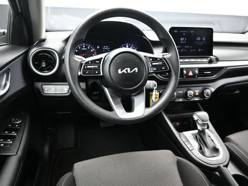 Used 2023 Kia Forte LXS w/ LXS Technology Package FWD image 12