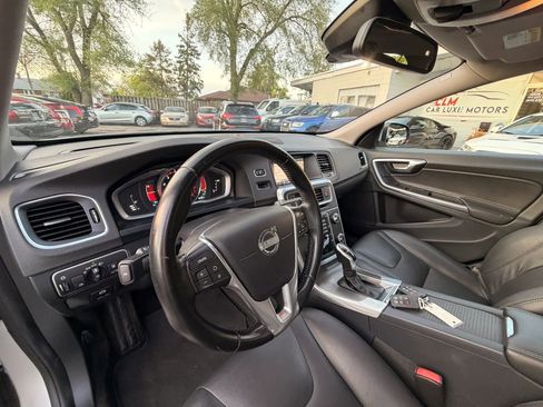 Used 2015 Volvo V60 T5 Platinum AWD/4WD image 8
