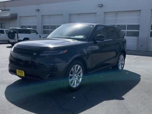 Used 2025 Land Rover Range Rover Sport SE image 5