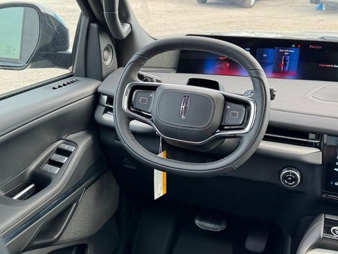 New 2025 Lincoln Navigator Reserve w/ Jet Appearance Package image 15