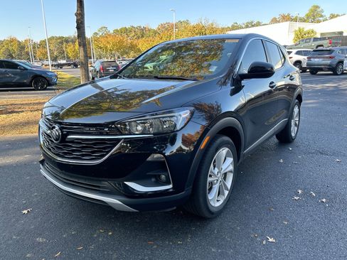 Used 2022 Buick Encore GX Preferred w/ Cold Weather Comfort Package image 5