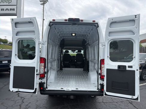 New 2026 RAM ProMaster 3500 w/ Advanced Safety Group FWD image 9