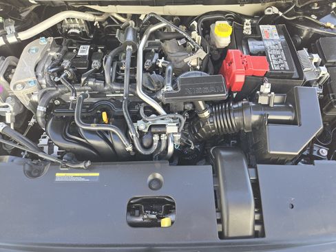 Used 2025 Nissan Sentra SV image 32