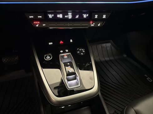 Used 2023 Audi Q4 e-tron Premium Plus w/ Premium Plus image 23