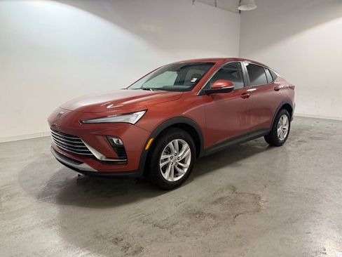 Used 2024 Buick Envista Preferred w/ Convenience I Package image 3