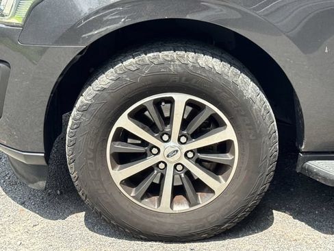 Used 2018 Ford Expedition XLT w/ Equipment Group 201A RWD image 21